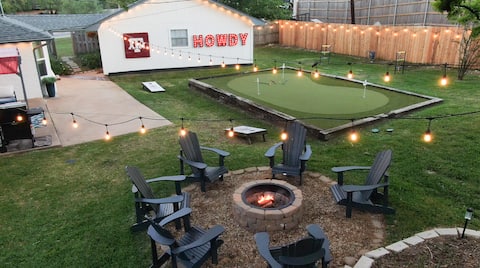 Putting Green + Arcade + Pool Table