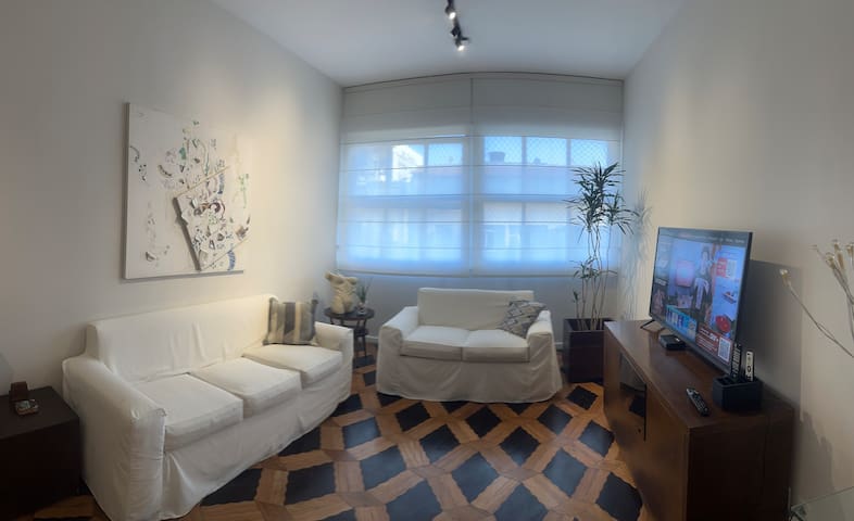 Ipanema! Lindo! 1 quadra da Farme de Amoedo!