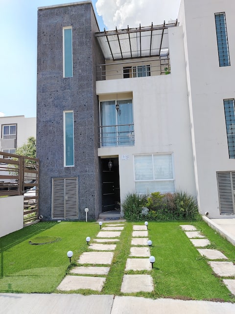 Nice and comfortable house 10 minutes from the fair