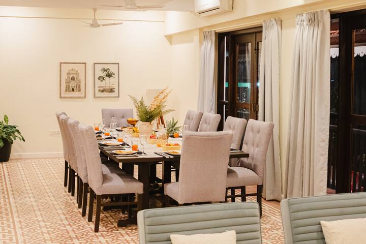 Dining area image 2