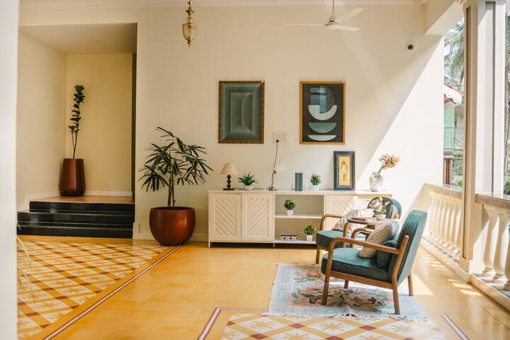 Living room image 2