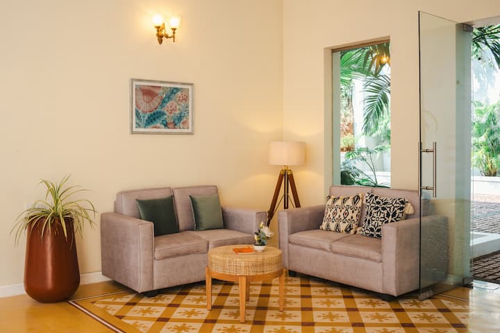 Living room image 1