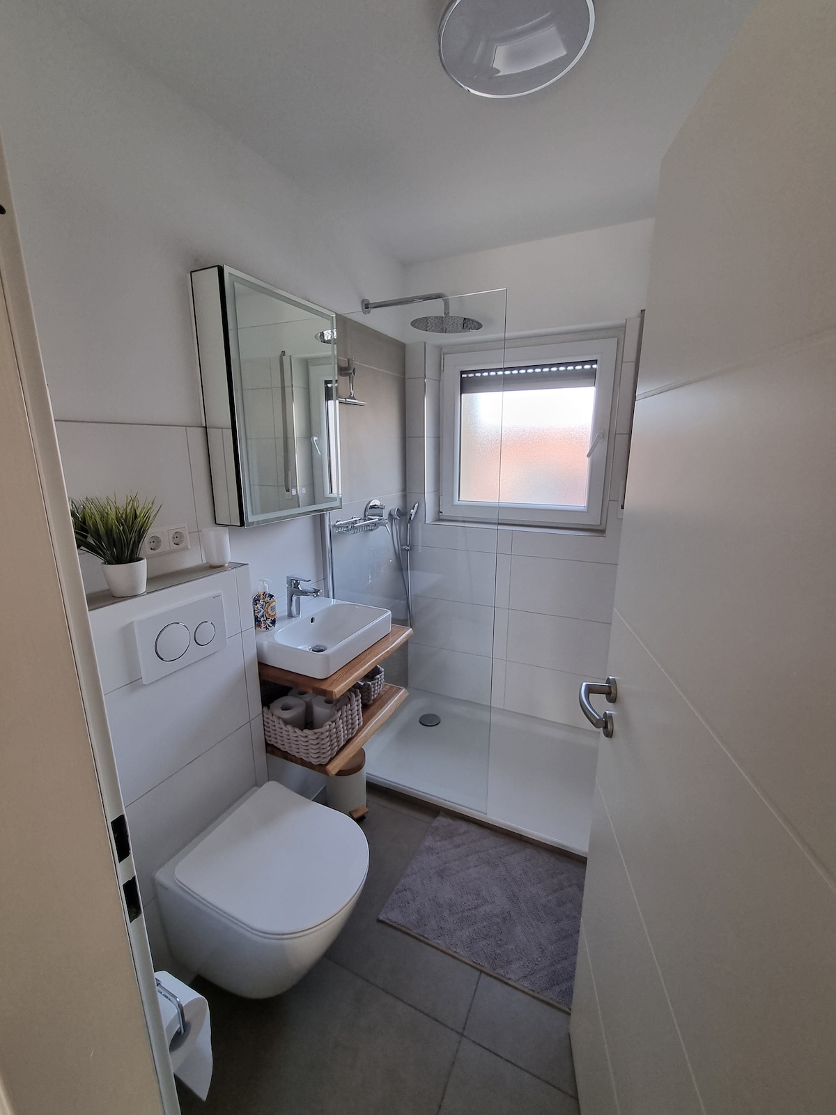 2-room apartment on Wasen/Schoenestrasse with parking