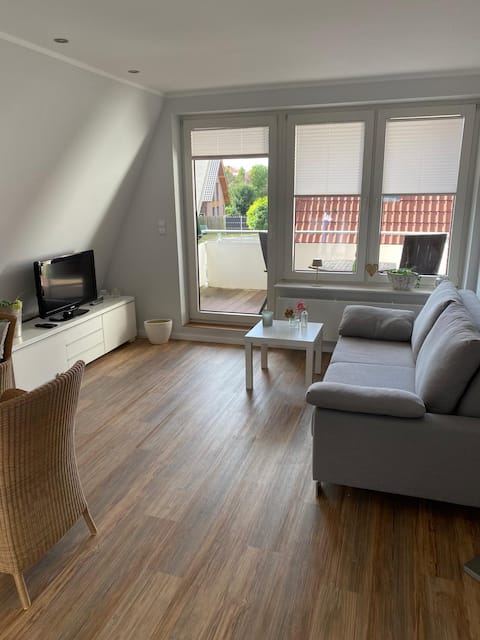 Erfolgreiche Airbnb-Immobilie: Modern attic apartment in Oldenburg (Oldb)