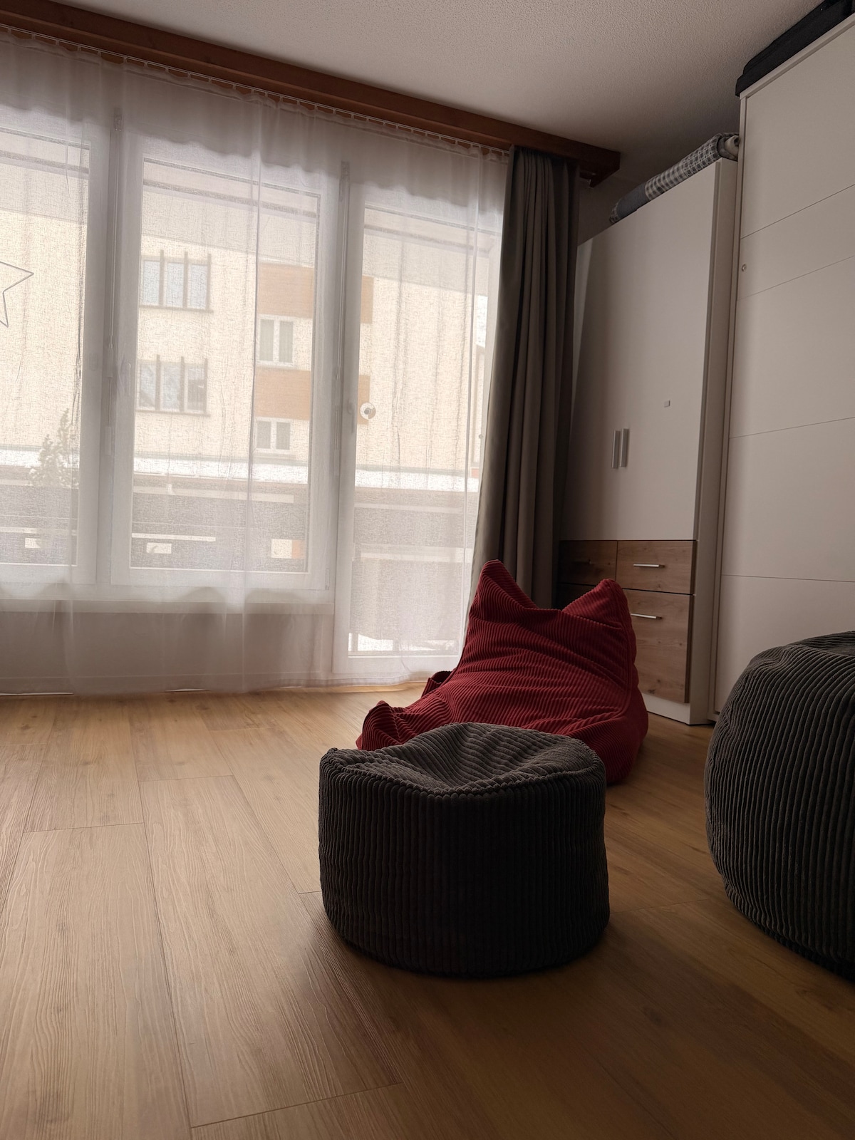 Top Airbnb: Bright, cozy studio in Saas Fee