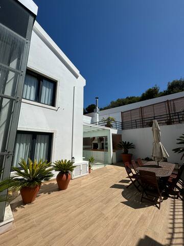 Villa with pool, bbq and terrace 5min from beach gallery image 5