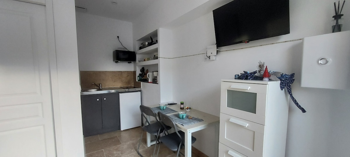 Popular Airbnb listing: The Olive House in Bollène