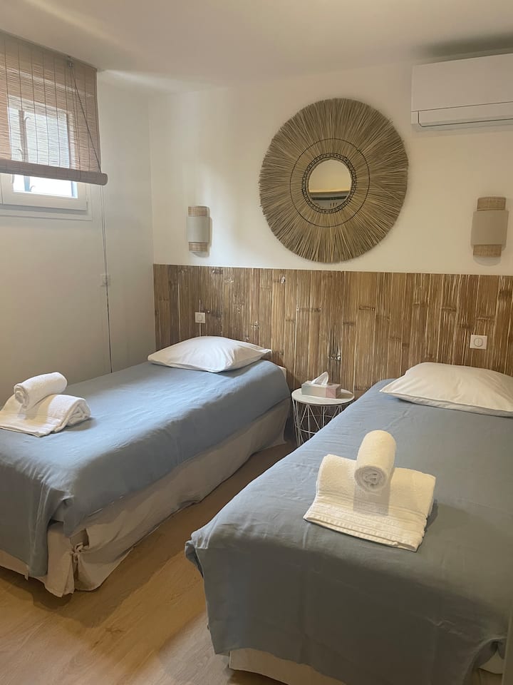 Habitación 2 
2 camas 90
O 1 cama doble 