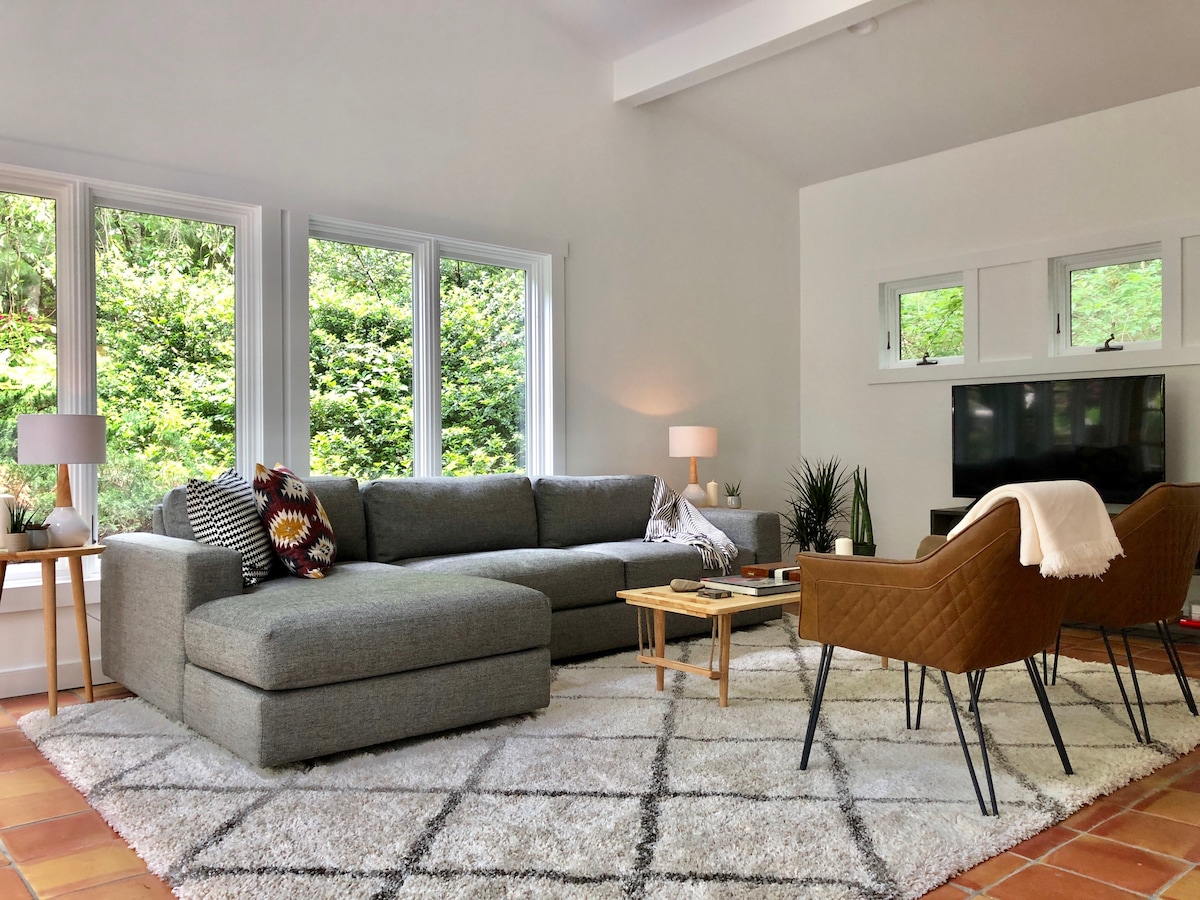 Cedar House — view 3