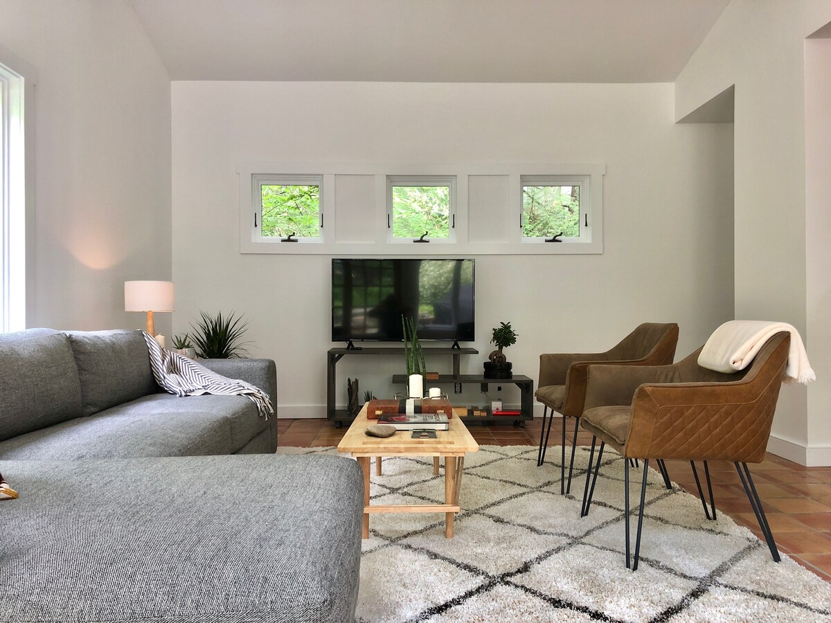 Cedar House — view 2