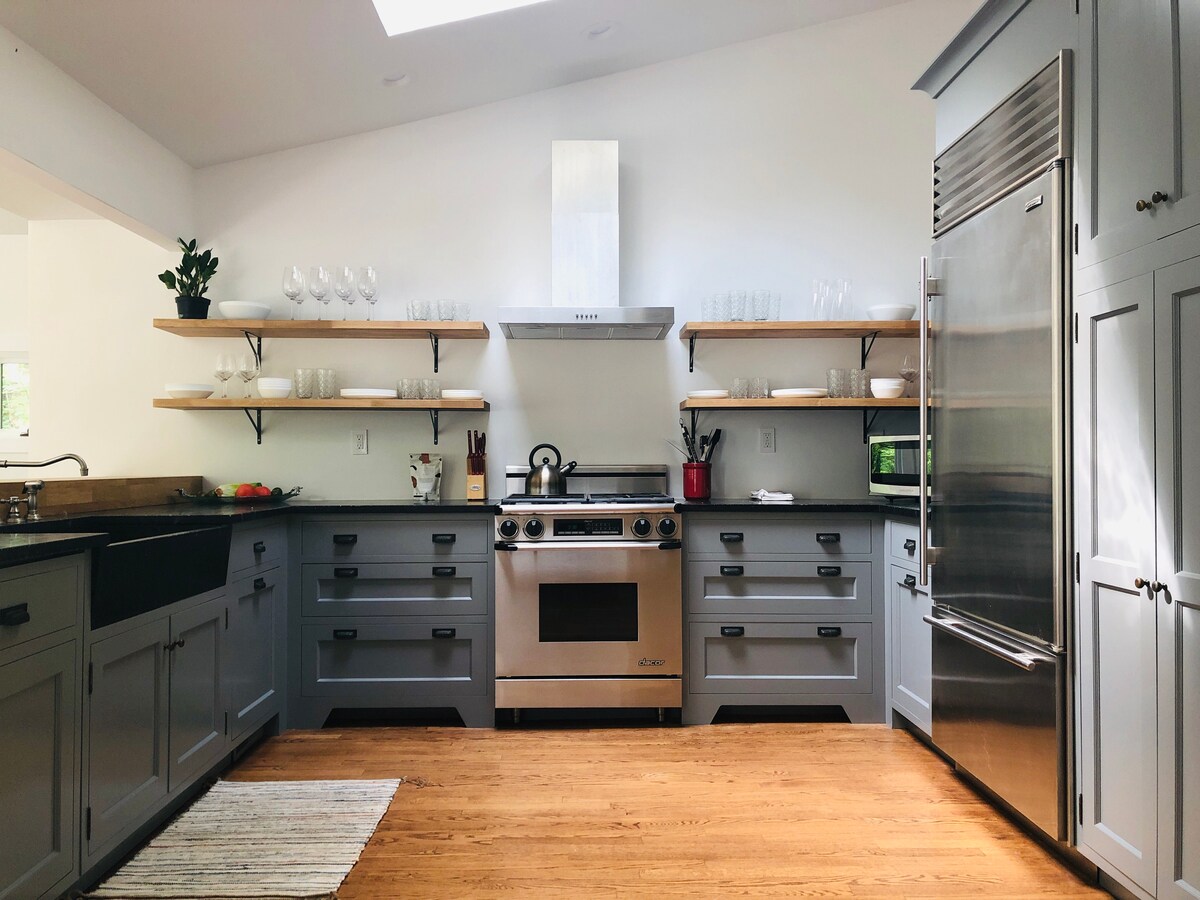 Cedar House — view 5