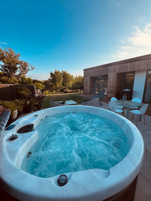 A2O Bluestone Valley Views w. hot tub青石山谷露天木桶SPA