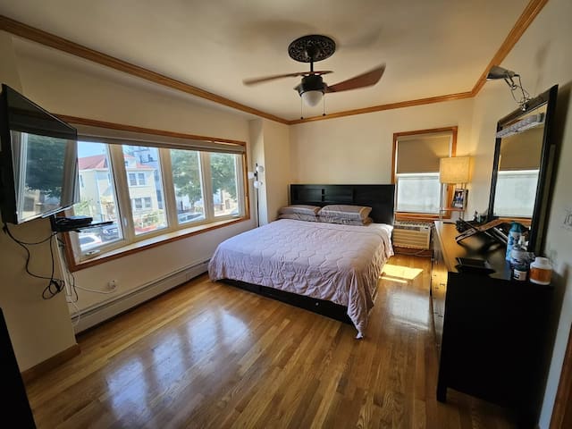 Cozy Nest, 3 BR home