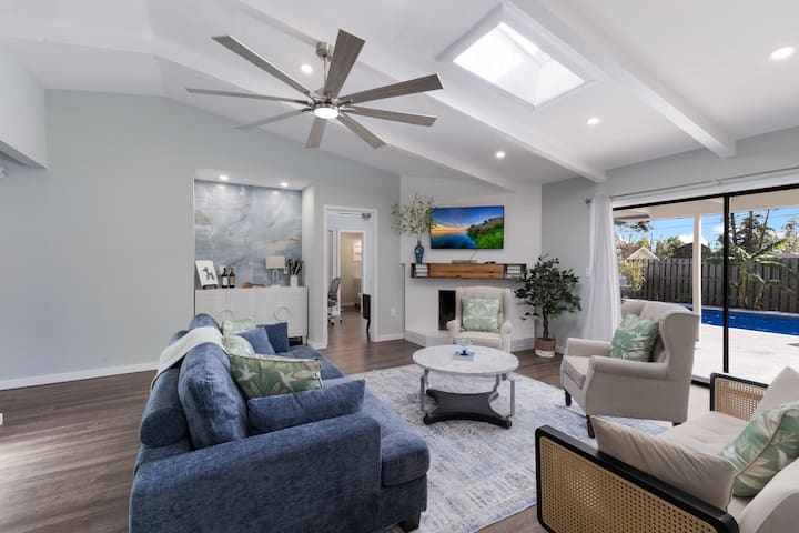 Luxury ~ Heated Pool  ~ Games ~ Near Ami, Img, Srq - Anna Maria, FL