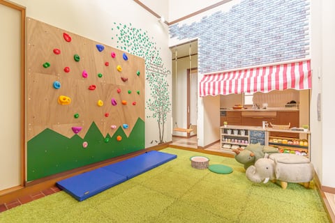 10 minutes by car from Ghibli Park