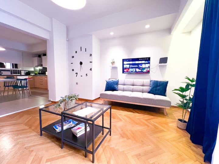 2 Bedroom Apartment Athens - Kallimarmaro - Athènes