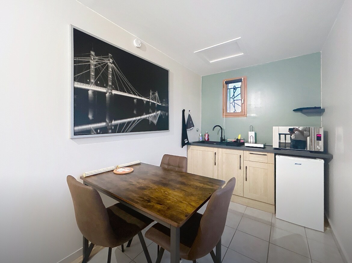 Popular Airbnb listing: cozy accommodation in Provence in Monteux