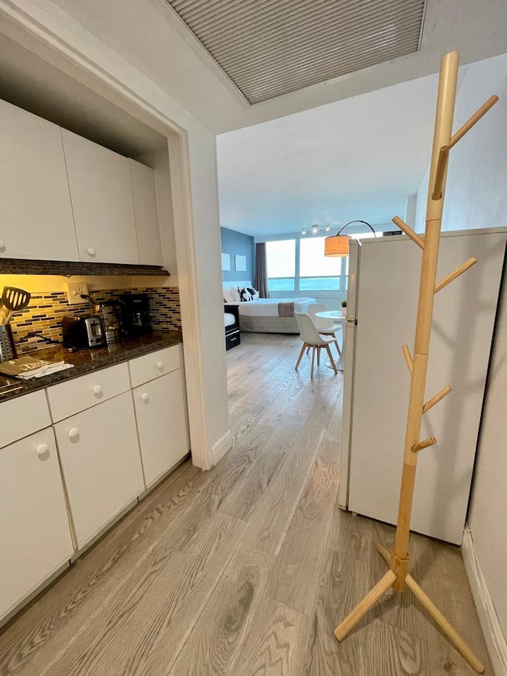 Creative Inn Apt 633 Great Oceanfront Views - Miami Beach, FL