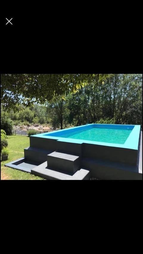 Casa sobre el Río San Antonio