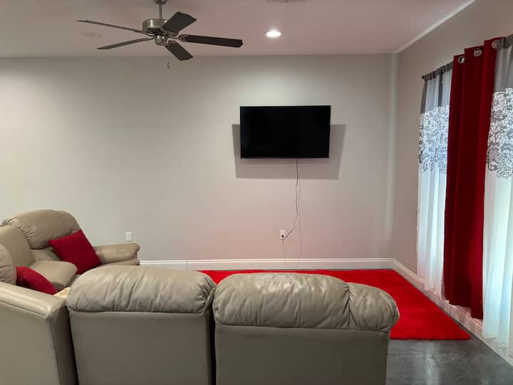 Charming 2-bedroom Duplex - Lake Charles, LA