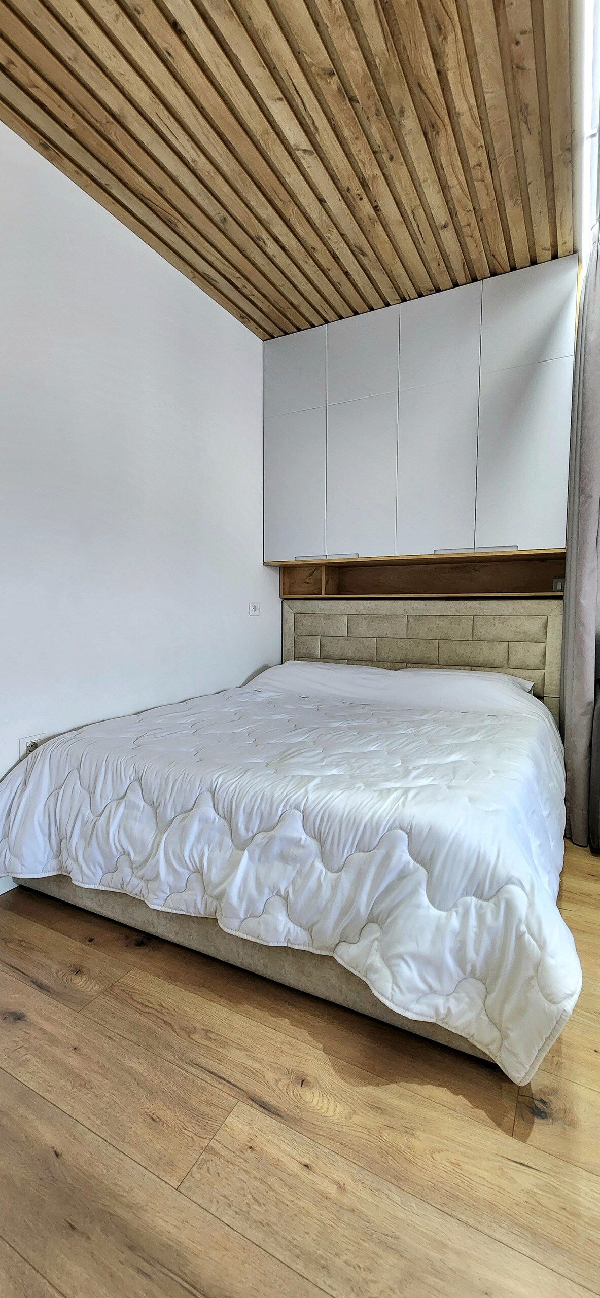 Listing 1259468214546389885