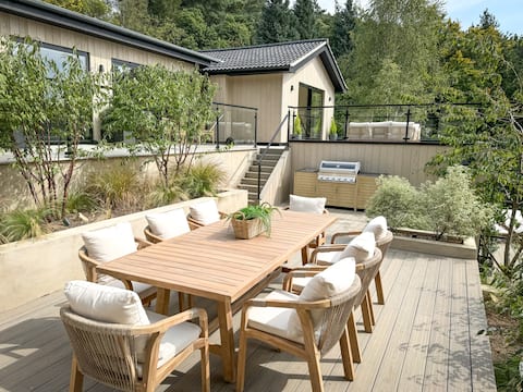 Scandi style with stunning views