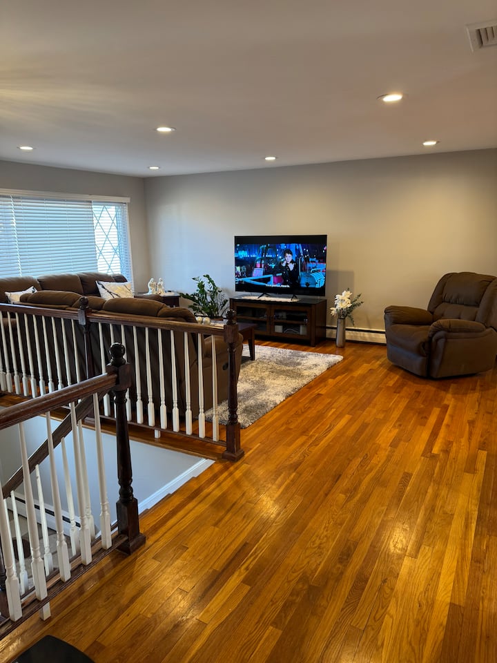 3 Bed Apt In Quiet Neighborhood - Chatham, NJ