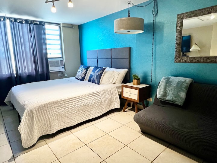 30th Fl King Bed View Studio - Kaneohe, HI