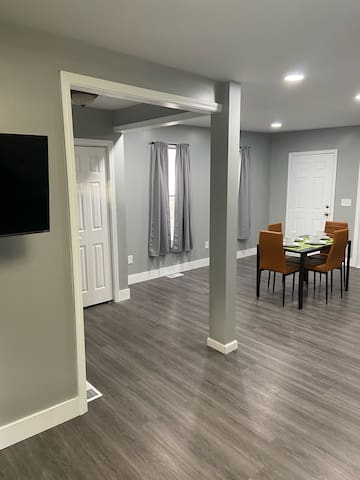 Modern Comfort in Prime Location – 4BR Gem! gallery image 4