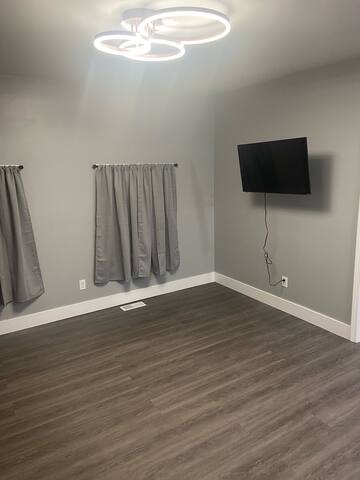 Modern Comfort in Prime Location – 4BR Gem! gallery image 5