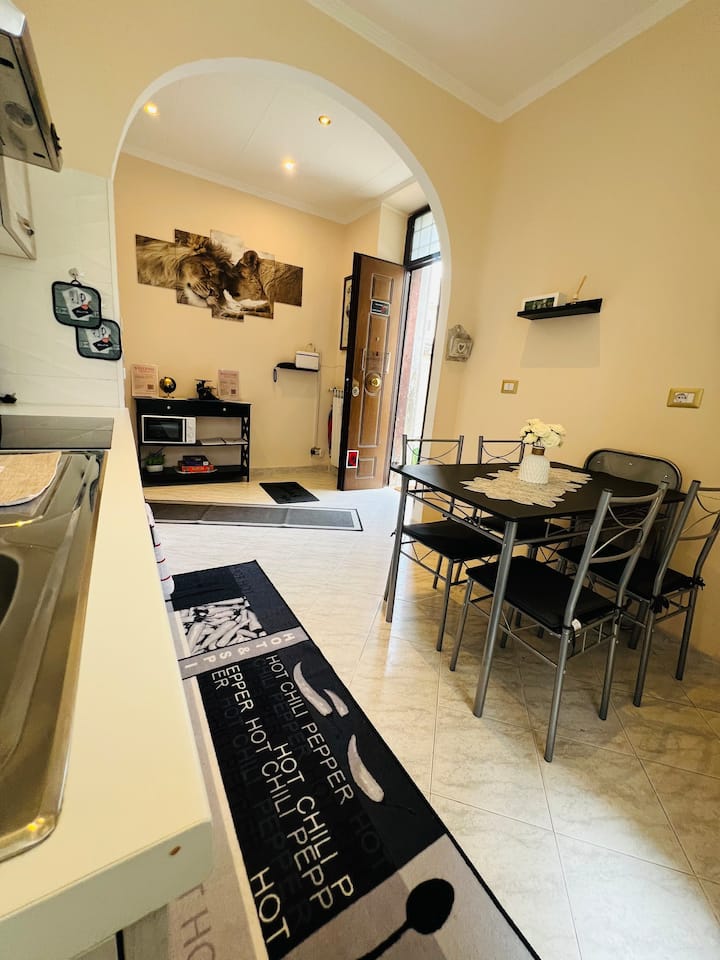 Casa Vacanze La Rosa Di Oscar - Testaccio -