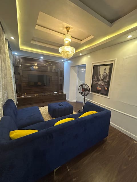 Luxury 2 Bedroom Apartment