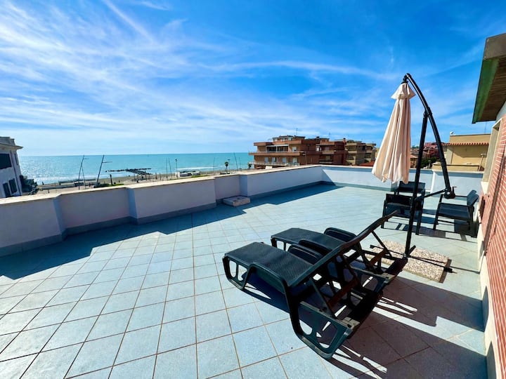 [The Terrace on the Sea] Apt. / 15 min. to Fiumicino