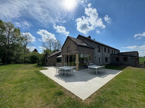 Country house with large garden and pool