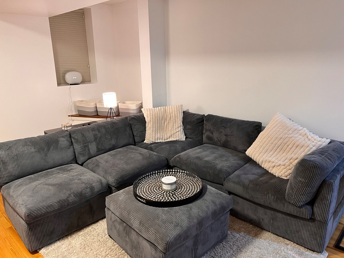 Многу удобен кауч на спуштање