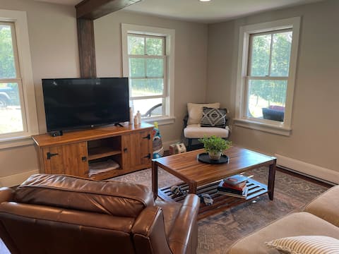 Popular Airbnb listing: Farmhouse on the Knoll in Tannersville