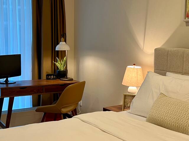 ALEXA Spacious Design Apart 5-10 Ppl/Parking/Wifi gallery image 2