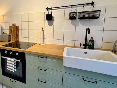 Feel-good island in the old town with Wi-Fi & balcony