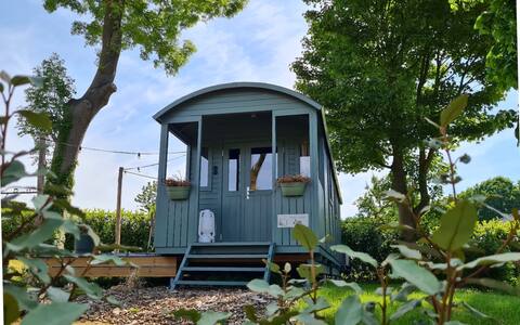 Boho Lodge Zon – luxury tiny house with private hot tub