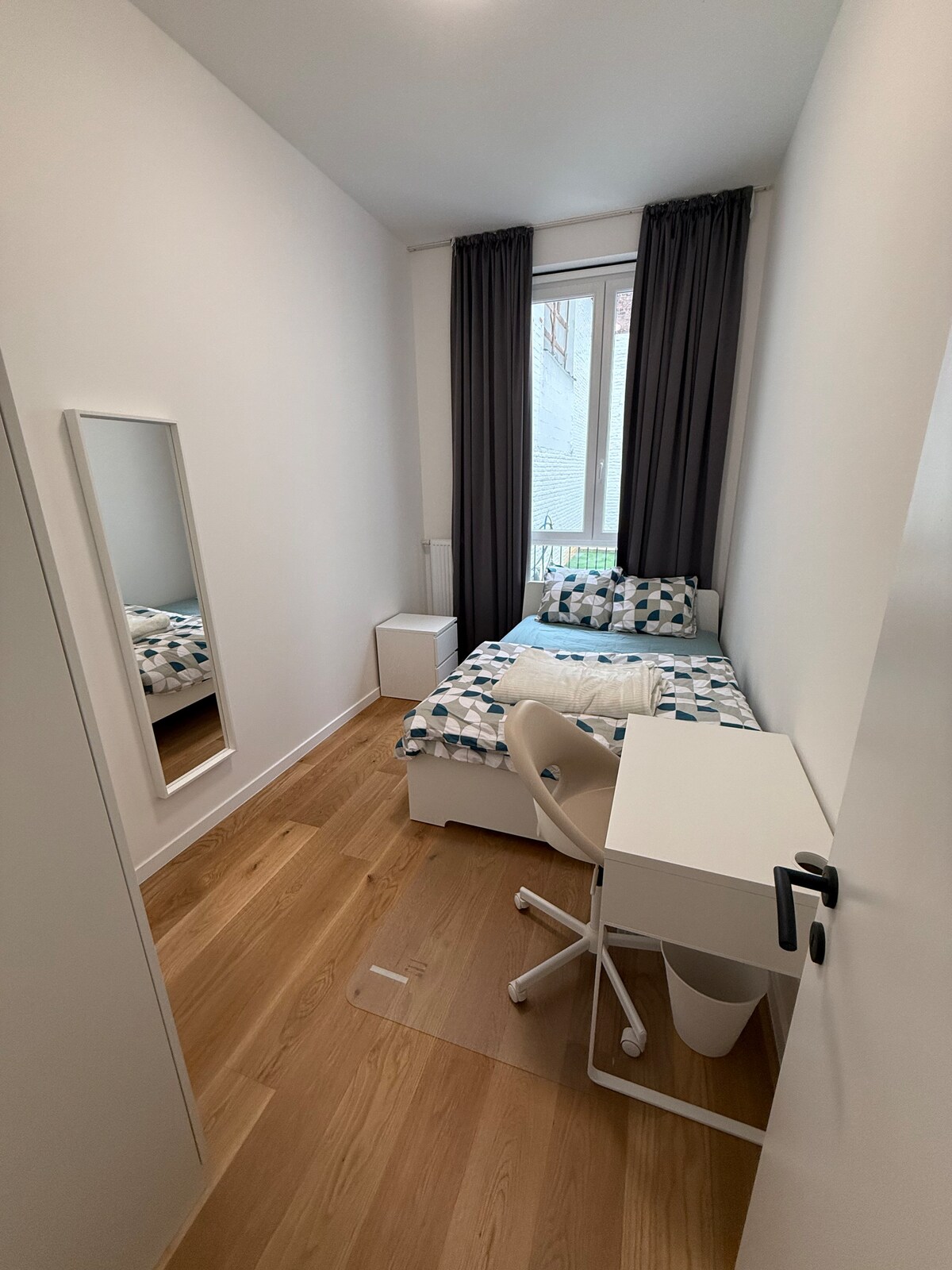 غرفة النوم 1