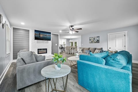 Popular Airbnb listing: Ranch Style Luxe | Game Room & Fire Pit | WiFi in Douglasville