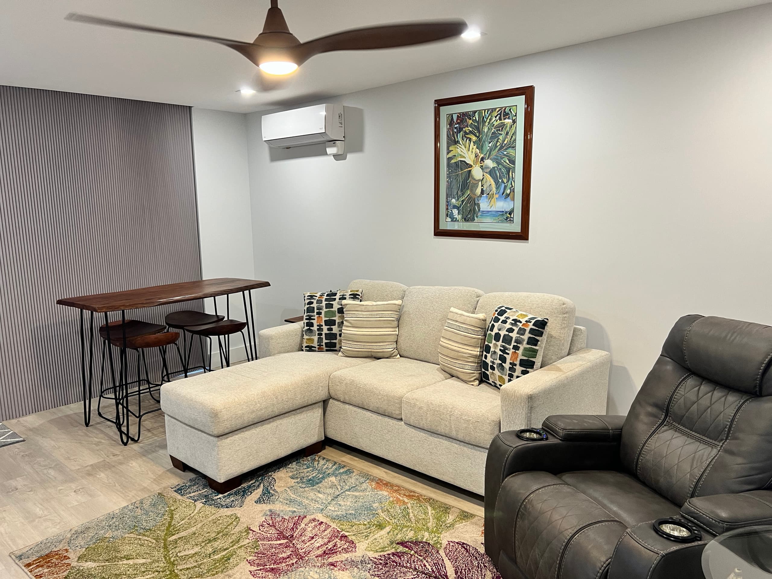 Kalama Terrace Renovated Retreat, AC! - Image 2