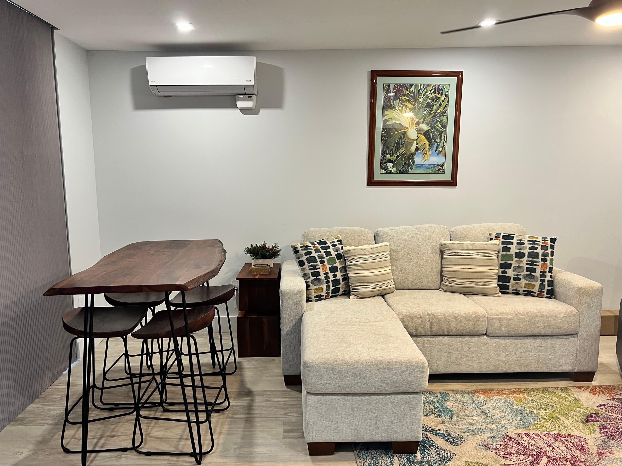 Kalama Terrace Renovated Retreat, AC! - Image 6