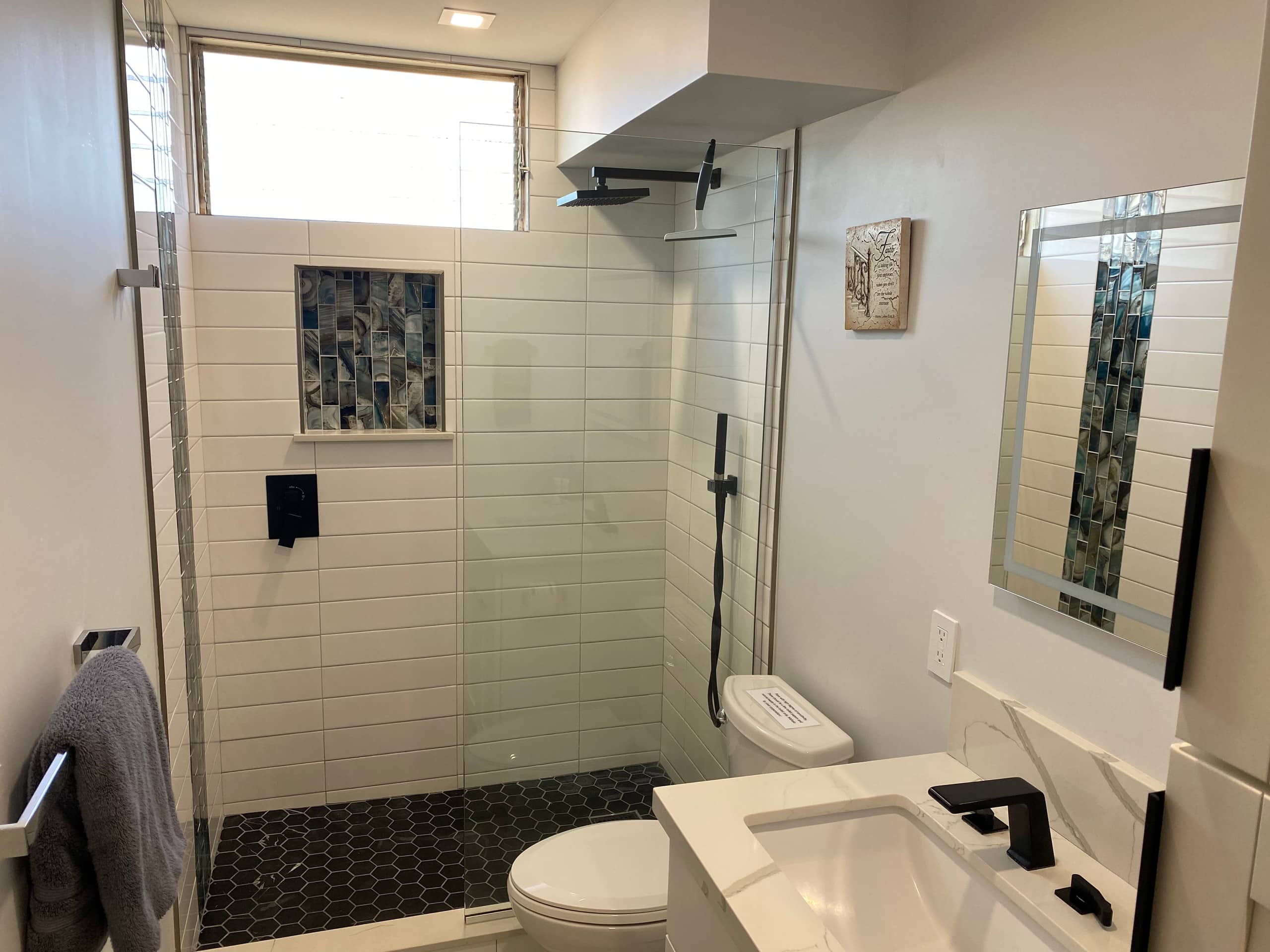 Kalama Terrace Renovated Retreat, AC! - Image 18