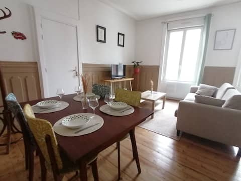 Successful Airbnb property: Charming Cherbourg apartment in Cherbourg En Cotentin