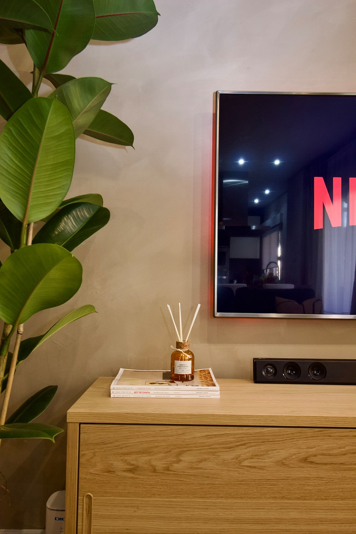 Successful Airbnb property: Aparment  for Groups in Madrid-Retiro 130m2! in Puente De Vallecas