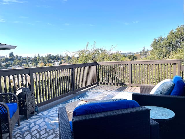 “Fantastic 5 BDR stay with Breathtaking Views” gallery image 2