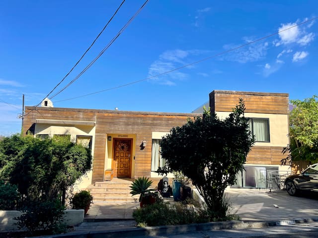 “Fantastic 5 BDR stay with Breathtaking Views”