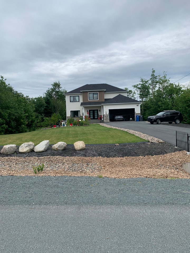 2bed 1bath Large Suite, No Pets Or Smoking - Nova Scotia