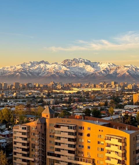 Beautiful View, Downtown with Parking and Metro Nearby